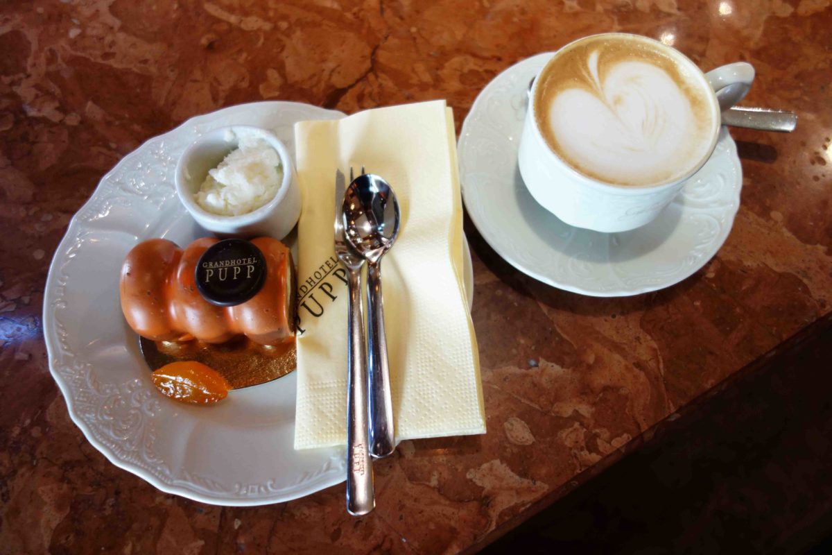 Kaffee und Kuchen im Grandhotel Pupp Karlsbad