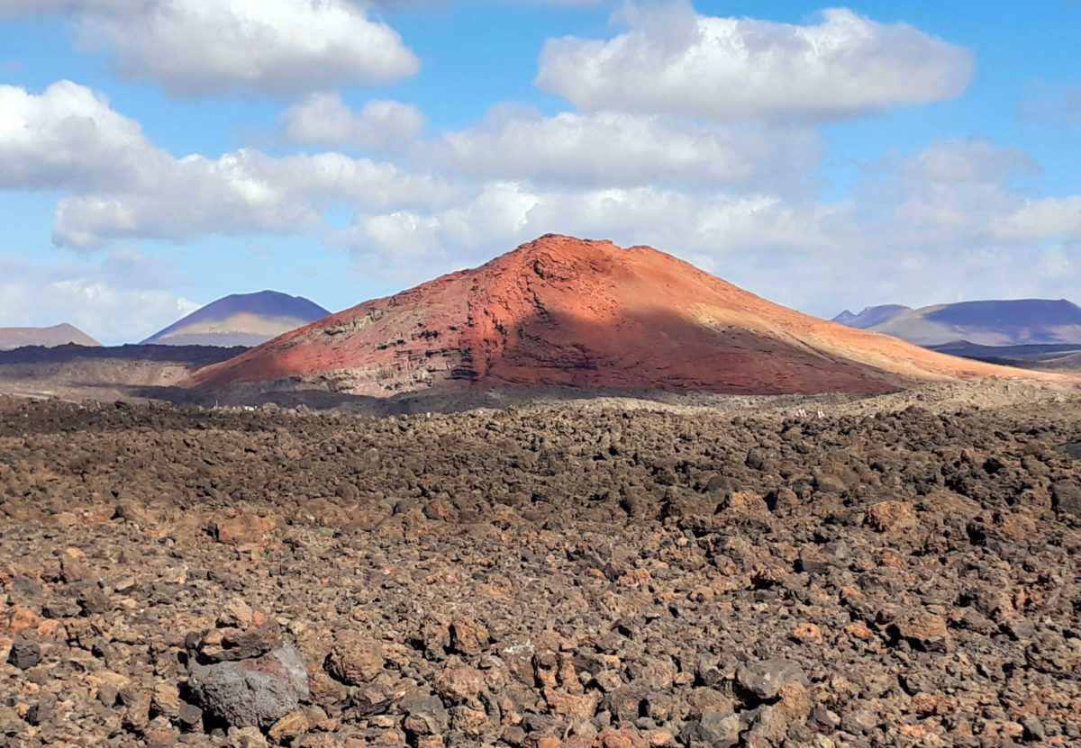 Vulkane auf Lanzarote und Lava-Steinwüsten