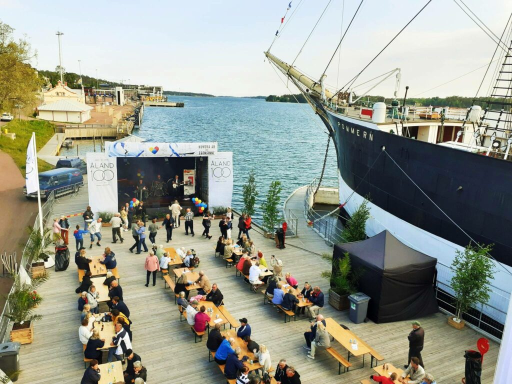 100 Jahre Autonomie am Museumsschiff Pommern in Mariehamn