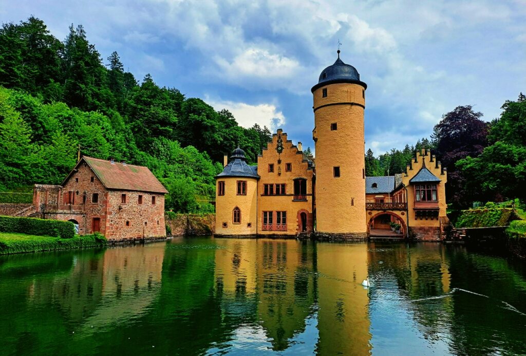 Schloss Mespelbrunn