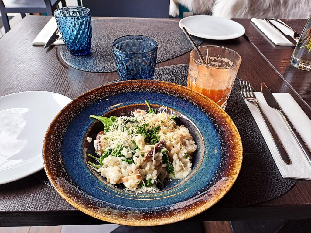 Essen im Restaurant MO in Liepaja