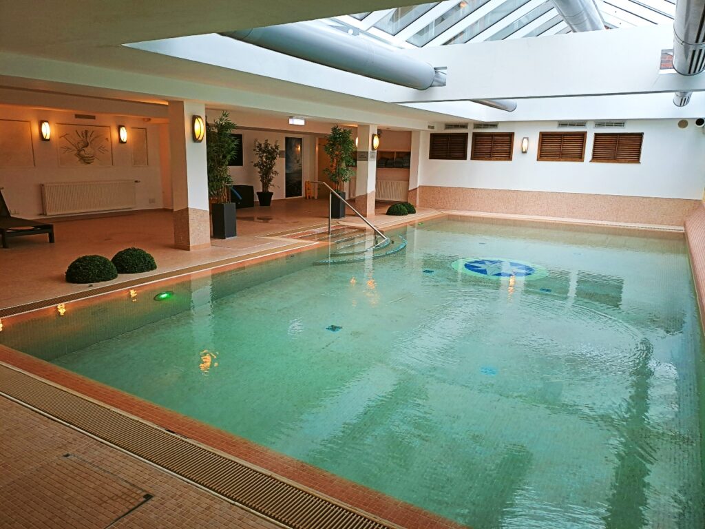 Schwimmbad im Hotel Atlantic Juist