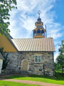 Turm der alten Kirche Vanha Kirkko