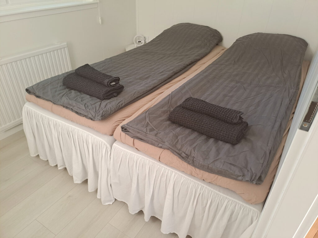 Doppelbett im Campingwagen