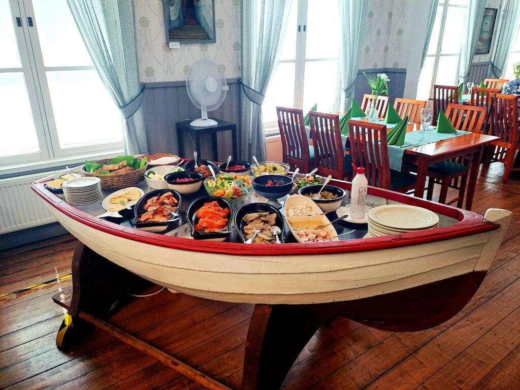 Maritimes Mittagsbuffet im Gasthaus Pooki