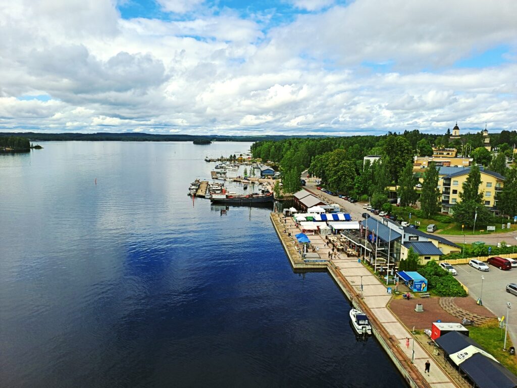 Aussicht von der Puumalansalmi Brücke