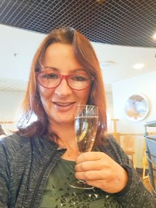 Sekt beim Special Breakfast mit Tallink