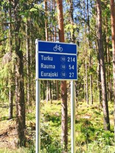 Wegweiser am EuroVelo 10 finnische Westküste